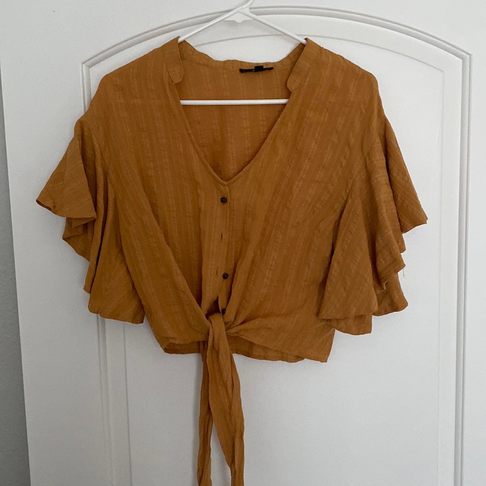 MUSTARD YELLOW CROP TOP GREAT CONDITION